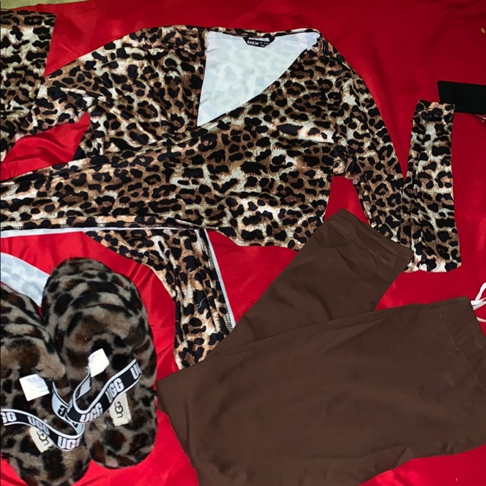 Clothing bundle size large worn once SHIEN